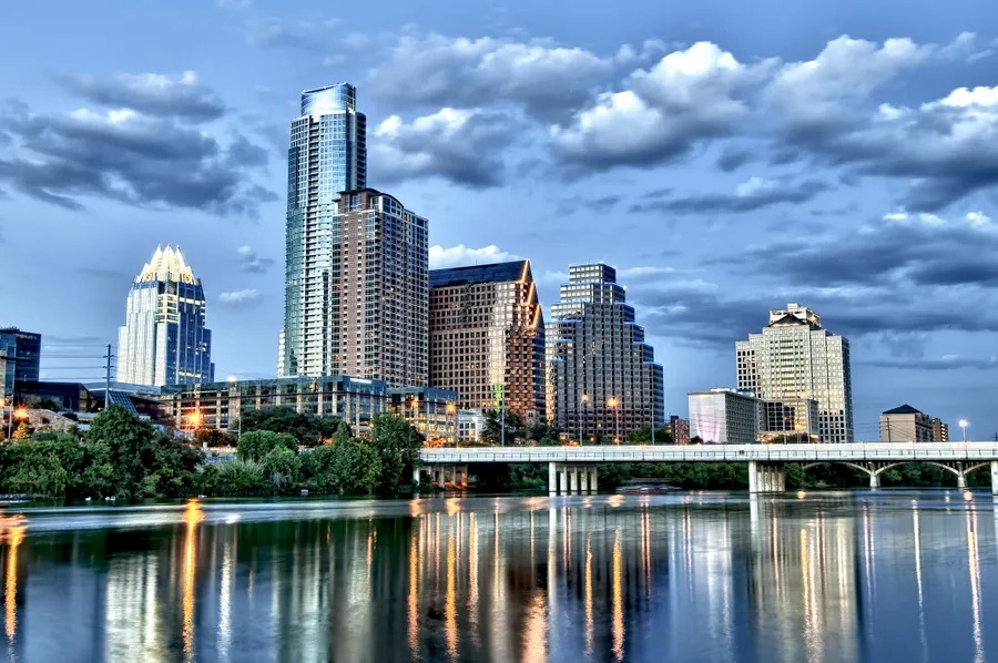 Read more about the article Why People Are Moving to Texas and What That Means for You as a Buyer or Seller